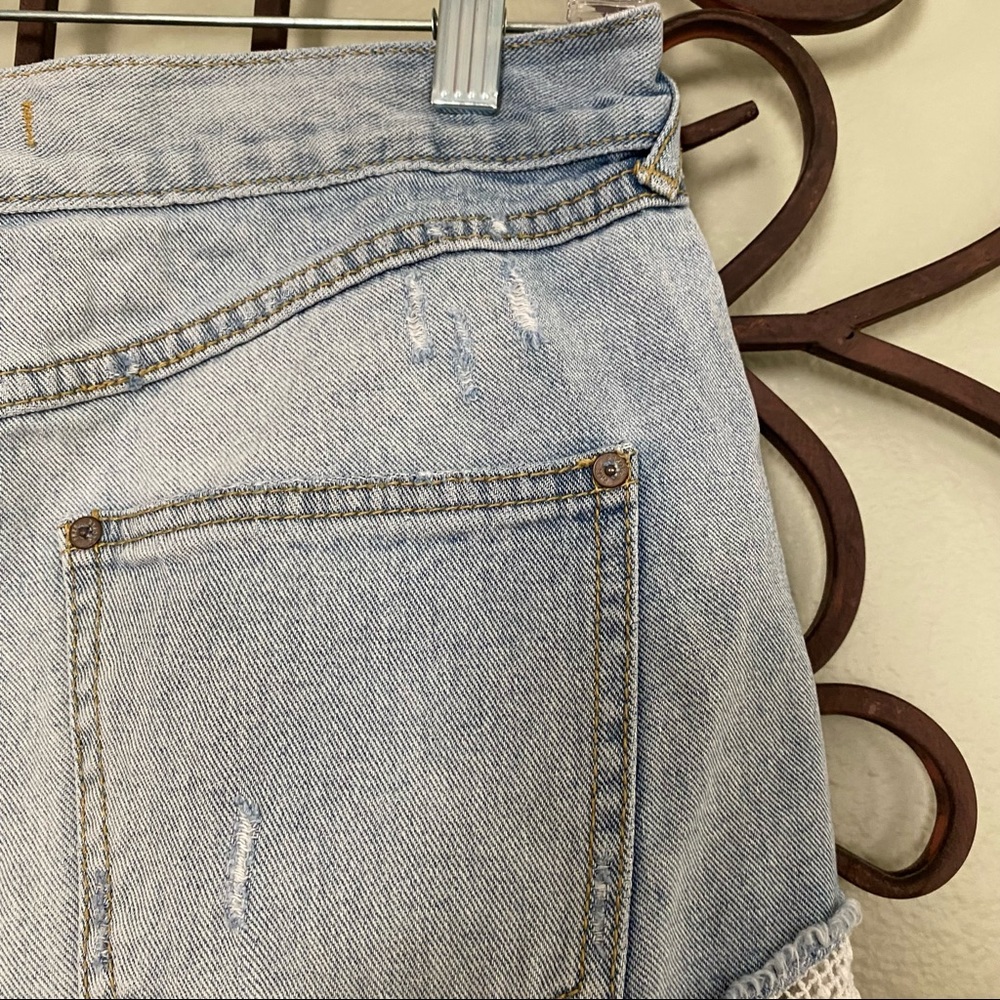 Free People  Distressed Jean Shorts 26 - Picture 7 of 8